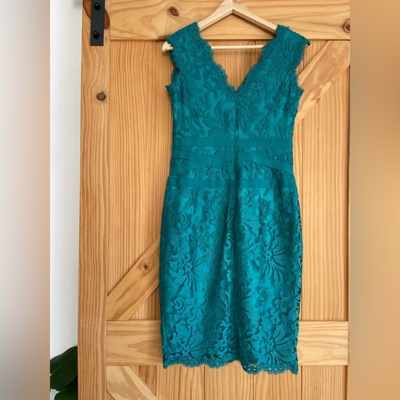 Tadashi Shoji Size 8 Embroidered Lace Sheath Dress - Picture 5 of 17